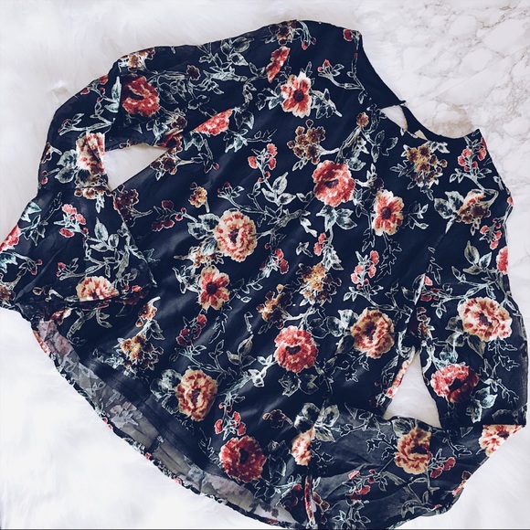 June and Hudson Tops - June and Hudson • Floral Bell Sleeve Open Back Top